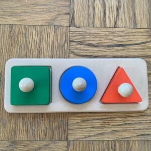 PLANTOYS SHAPE MATCHING PUZZLE